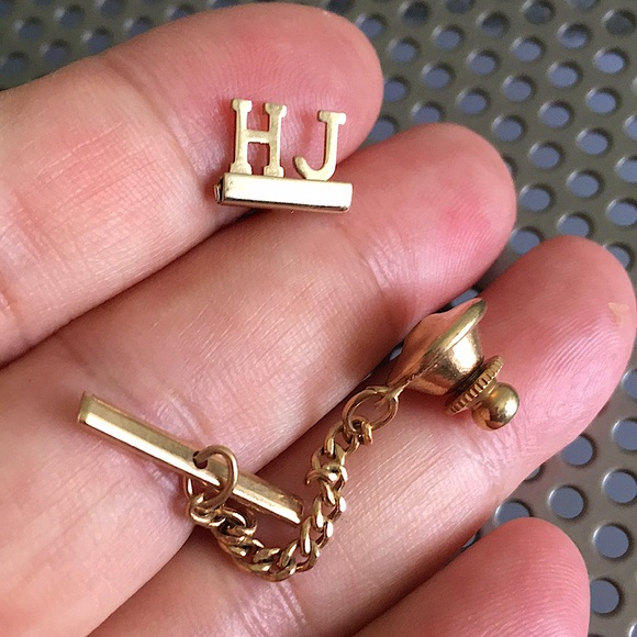 🖤HJ💕Vtg gold plated pin - Picture 1 of 5